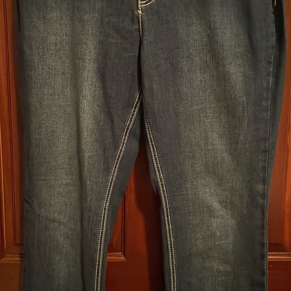 Est. 1946 jeans size 12. - Picture 3 of 16